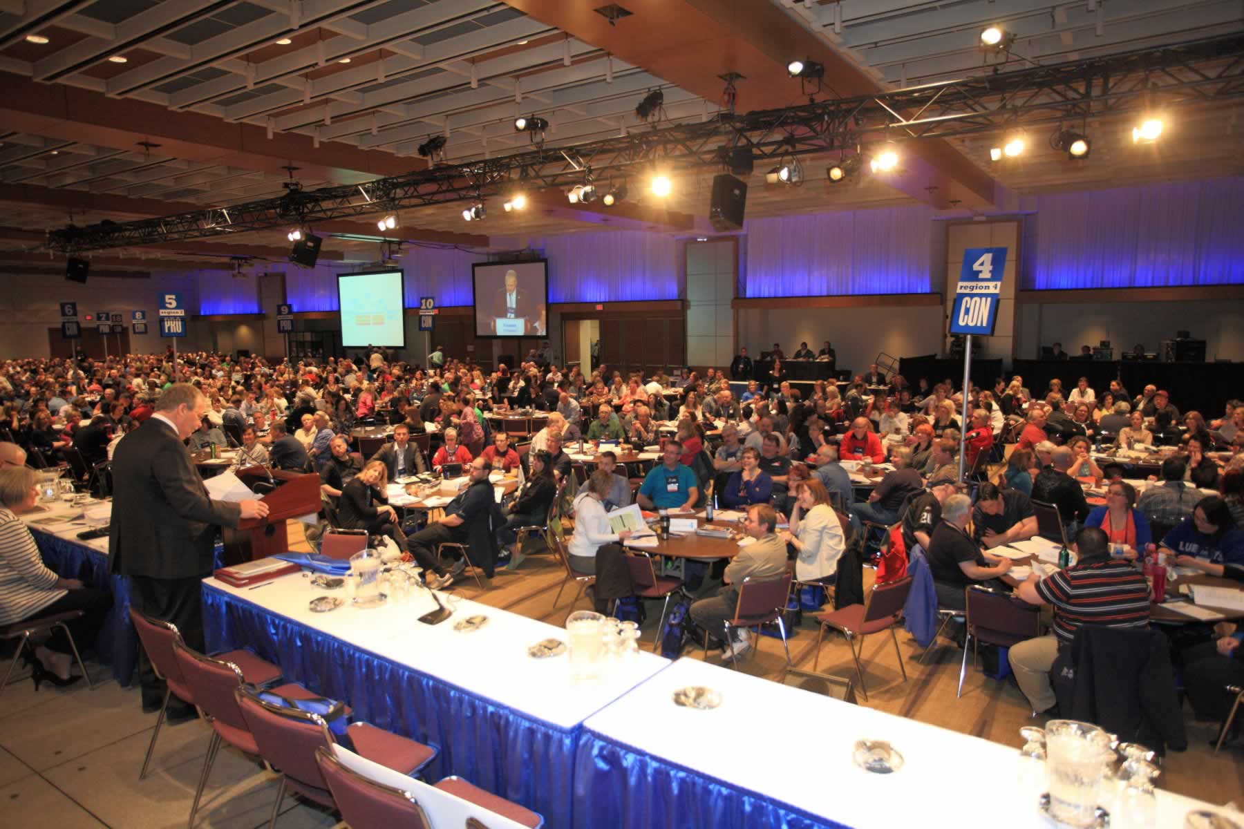 Large crowd at OPSEU's 2014 convention