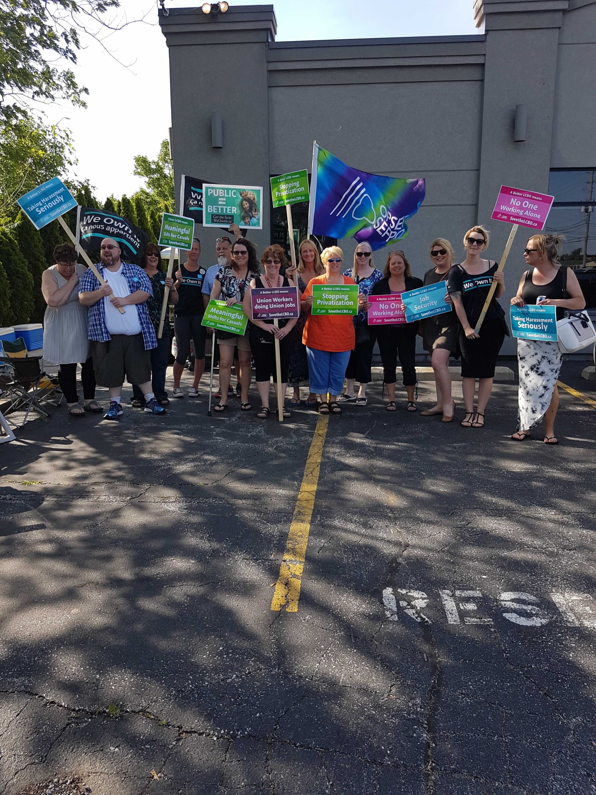 LCBO pickets enter fifth week