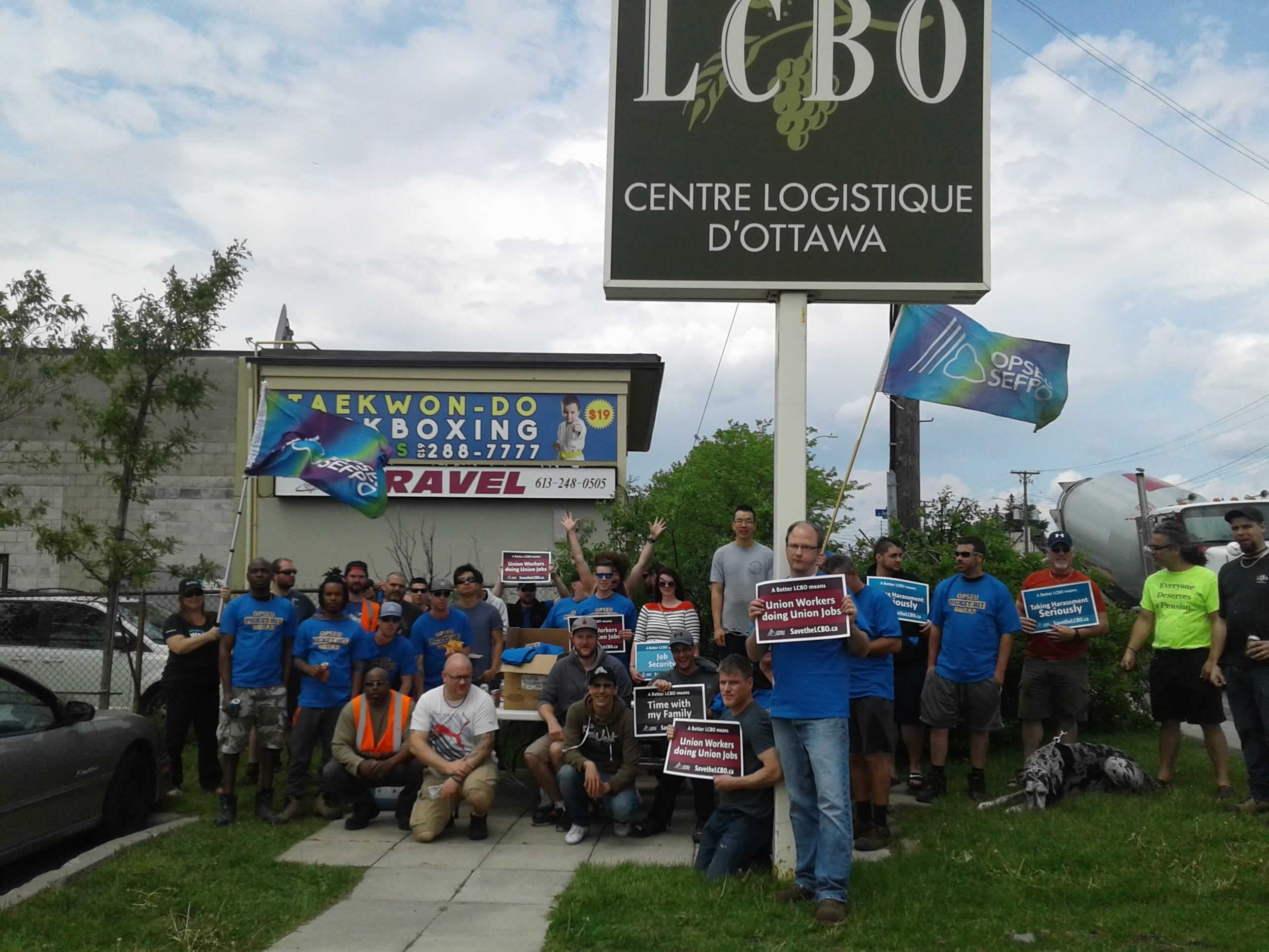 LCBO warehouse workers picket