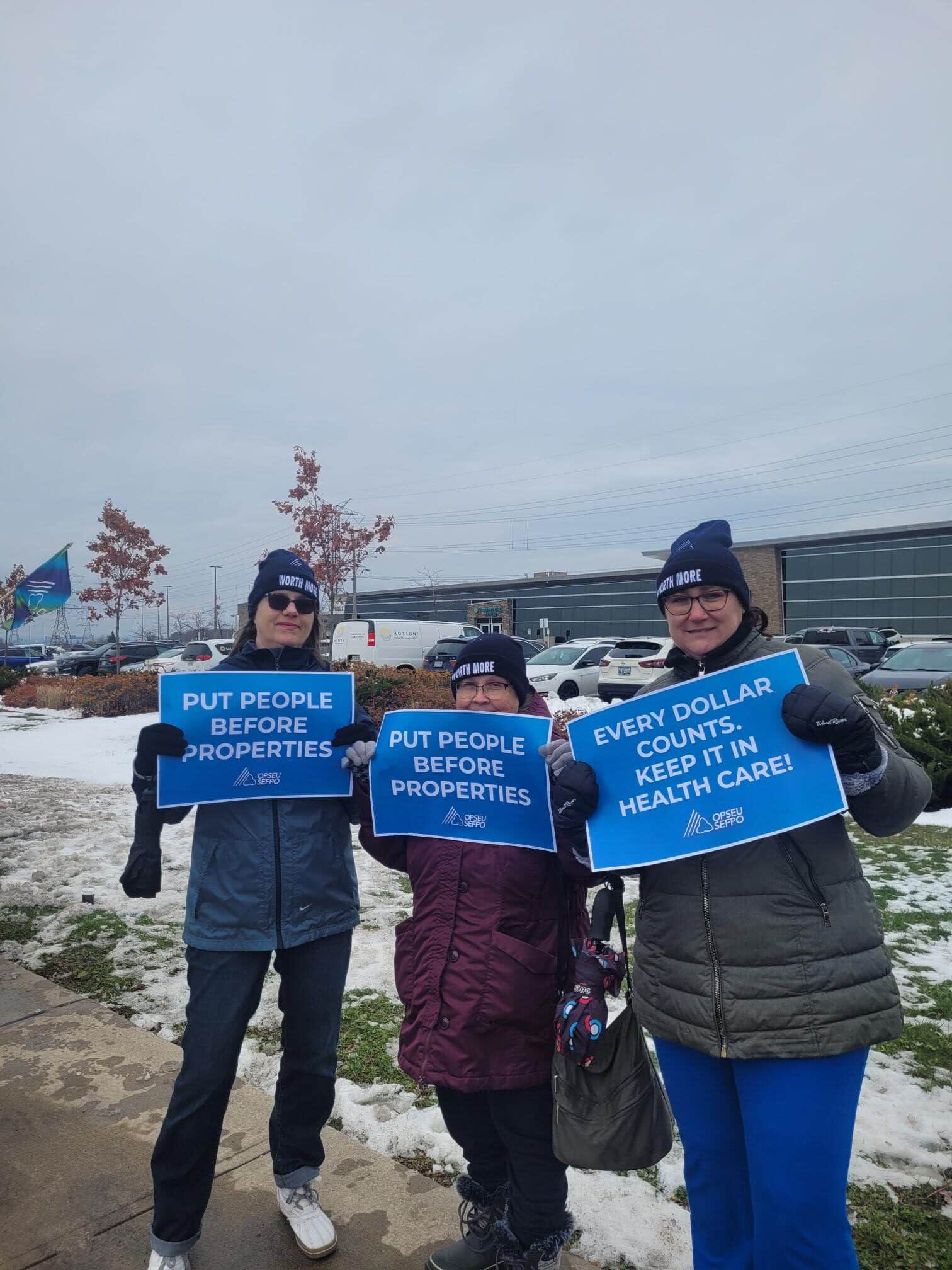 Recap: Invest in Healthcare, not corporate leases Info picket with Ontario Health atHome