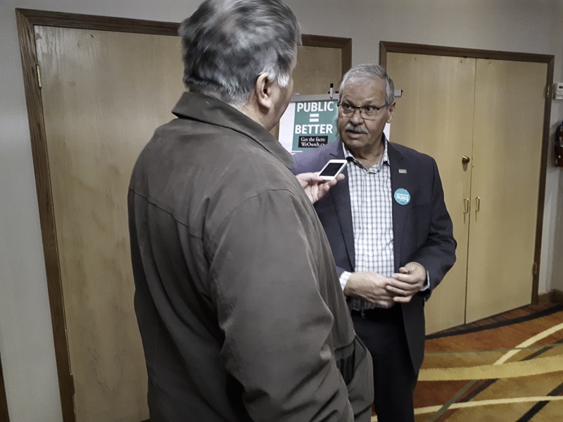 Warren (Smokey) Thomas at Kenora town hall